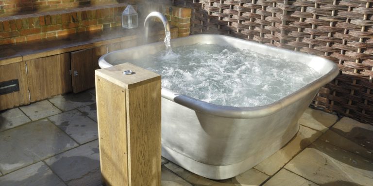 Tin roll top alvius bath tub