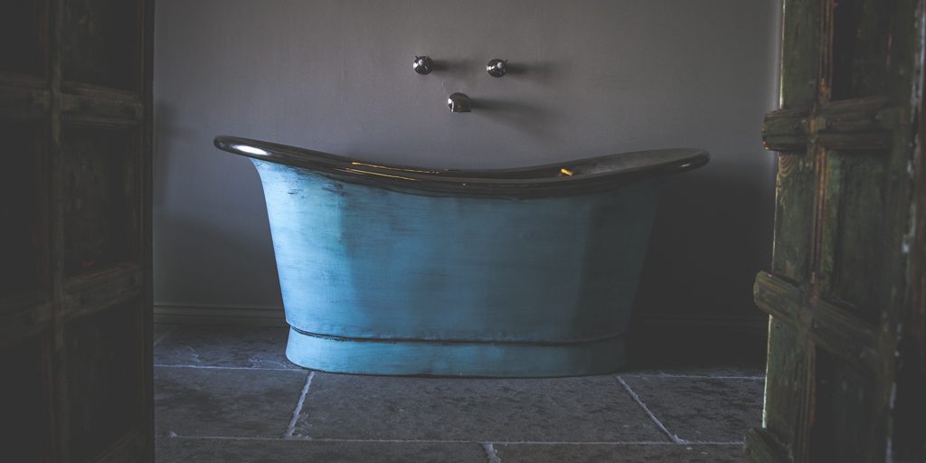 Is Copper And Water A Recipe For Rust, Pure Copper Bathtub