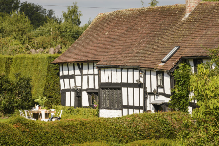 The Quintessentially English Experience Tea, Knights, Gardens