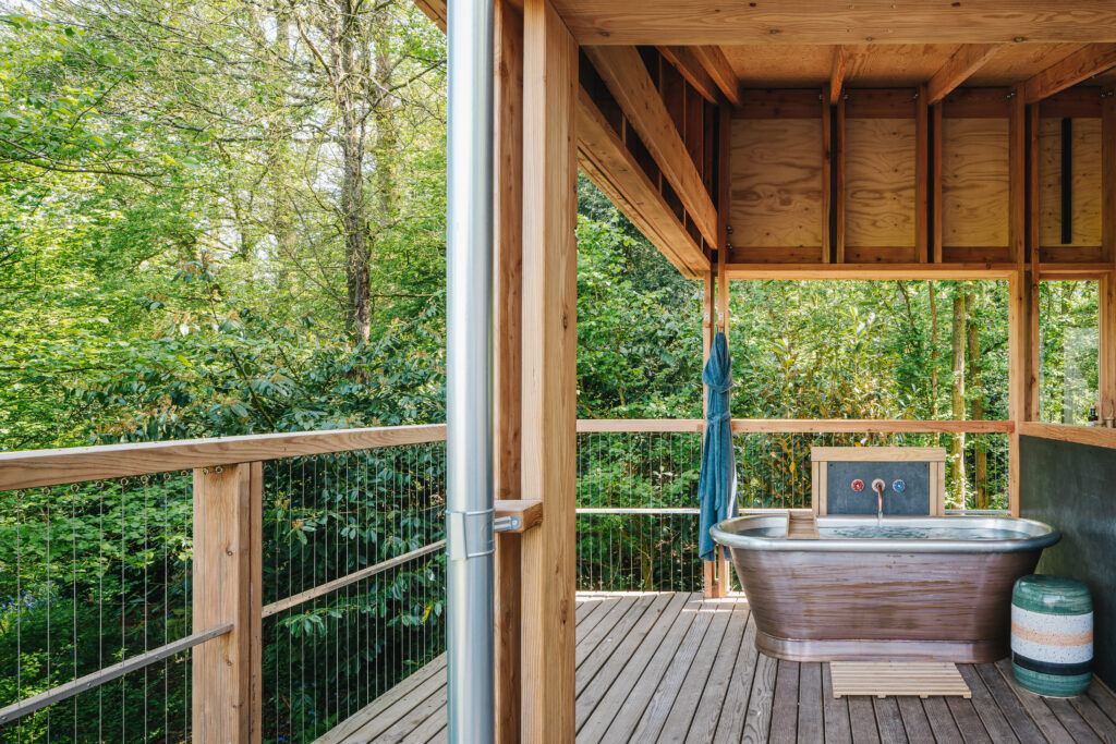 Outdoor Copper Baths at Elmore Courts Luxury Treehouses