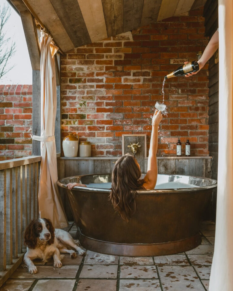 outdoor copper spa bath